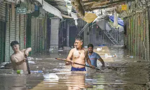 Yamuna swells past 207 metres in Delhi, water inundates nearby areas