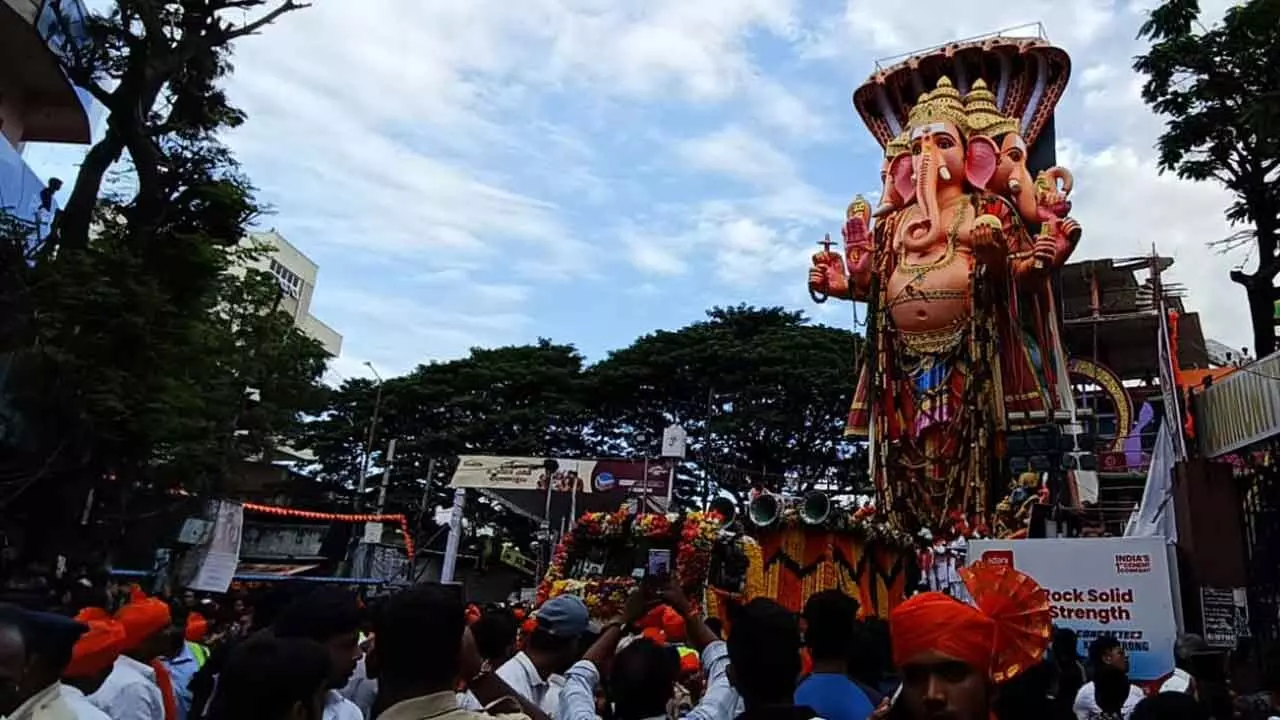 Khairatabad Maha Ganapati Shobha Yatra Underway Amidst Devotee Enthusiasm