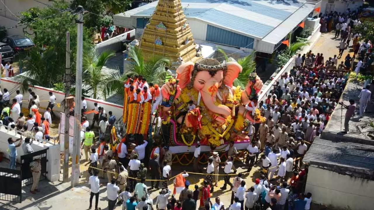 Excitement grows for Balapur Laddu auction, devotees gather in large number