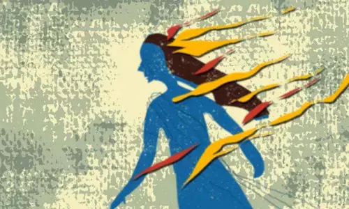 Woman abducted from rly. station at gunpoint, gangraped