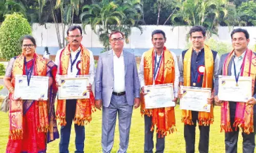 PJTAU V-C congratulates faculty honoured as best teachers