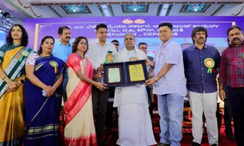 Put away mobiles, pick up books, CM urges teachers & students