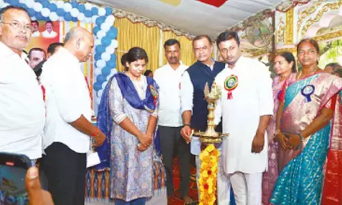 Teachers play key role in nation building: Minister Komatireddy