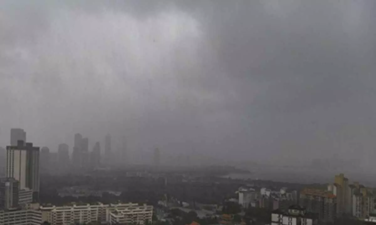 Typhoon Tapah triggers Level-IV warning in Chinas Hainan