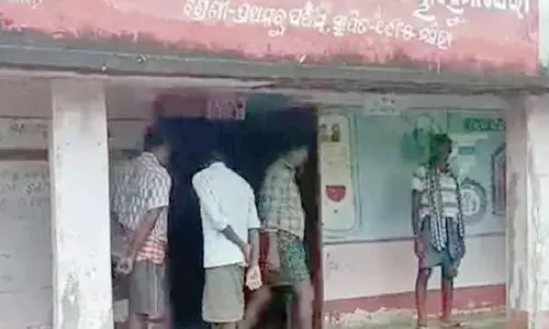 3 students injured as chunks fall from roof