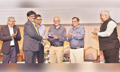 SRM-AP honours 10 faculty members with excellence awards