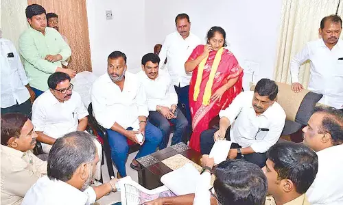 Ministers,MLAs Amilineni discusses arrangements for the CM’s public meet