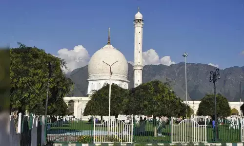 26 Held For Vandalising National Emblem At Hazratbal Shrine In J&K