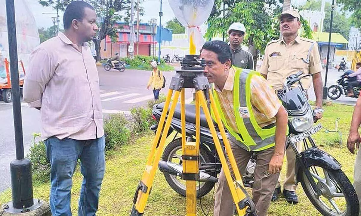 Metro road widening works in Old City on a fast clip; reach key stage