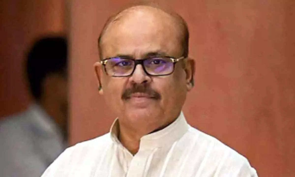 Tariq Anwar’s viral ‘shoulder ride’ video sparks political row in Bihar