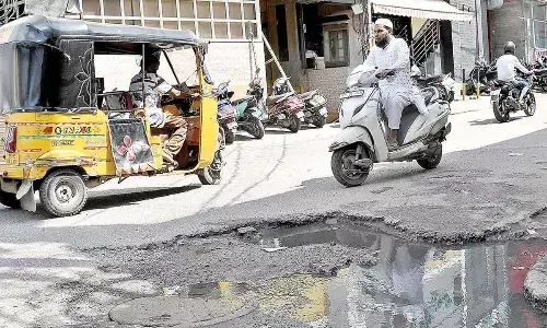 Citizens fume with rage as roads go from bad to worse in Hyd’bad