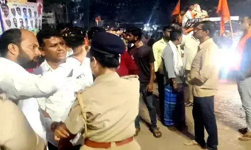 Clashes Erupt During Ganesha Procession In Karnataka’s Maddur; 8 Injured, 20 Detained, Curfew Imposed