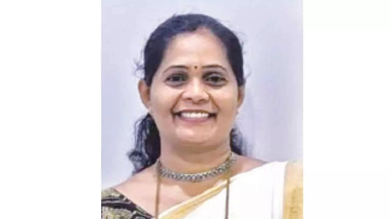 Pothole on NH claims woman’s life