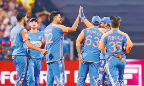 India fret on extra spinner vs pacer