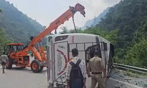 Two killed as bus overturns in Uttarakhand
