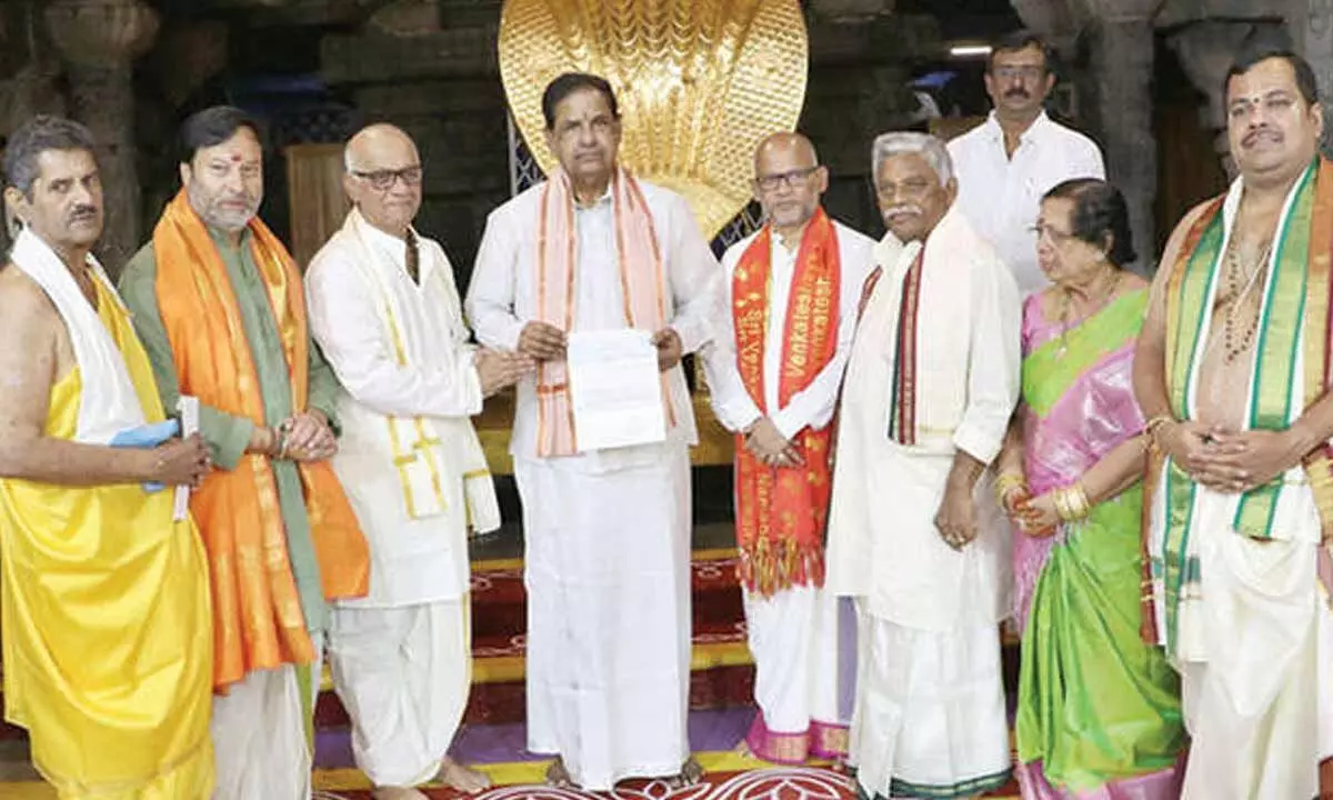 Rs 43.45L donated to Srivari Melchat Vastrams Rs 43.45L donated to Srivari Melchat Vastrams