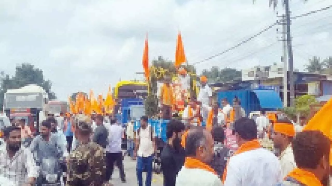 Heavy security as Hindutva groups hold massive Ganesh immersion rally