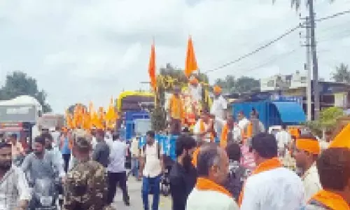 Heavy security as Hindutva groups hold massive Ganesh immersion rally