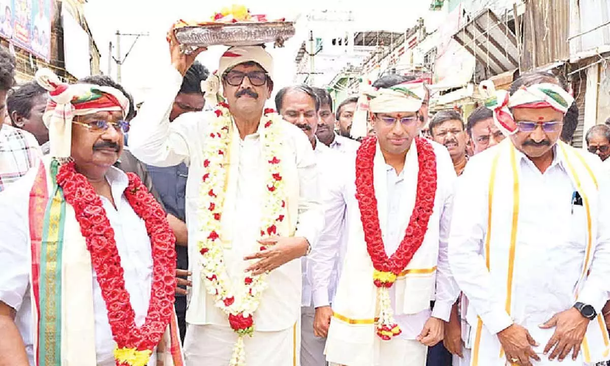 Grandeur, fervour mark Poleramma jatara in Venkatagiri