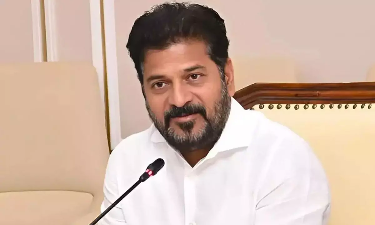 Telangana CM Advocates Development of Temple-Centric Ghats Along Godavari Telangana CM Advocates Development of Temple-Centric Ghats Along Godavari