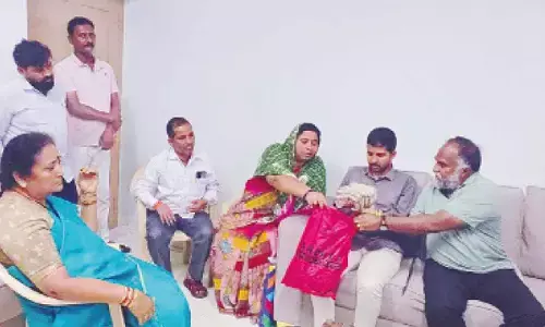 Jagga Reddy couple extends Rs 10L aid to help a student regain sight