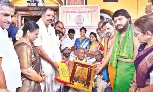 Ilaiyaraaja gifts Rs 4-crore diamond crown to Kollur Mookambika