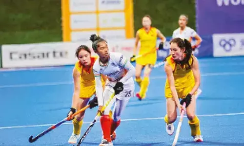 India suffer first defeat, go down 1-4 to China