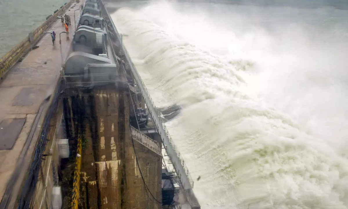 Flooding at Sriram Sagar Reservoir: Authorities Issue Alert