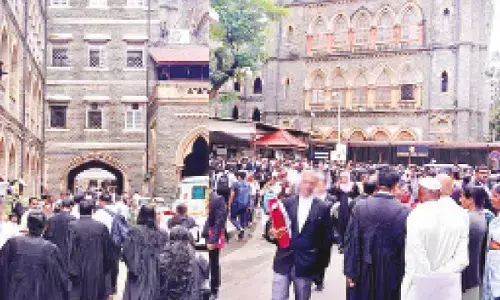 After Delhi HC… Bombay HC gets bomb threat mail