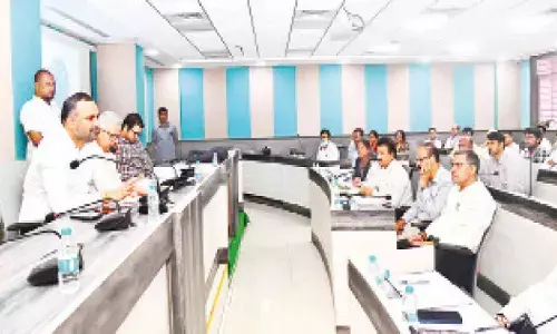 GHMC chief directs officials to accelerate building permit clearances