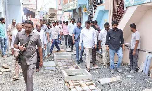 Janardhan Reddy on inspection drive in Banaganapalle
