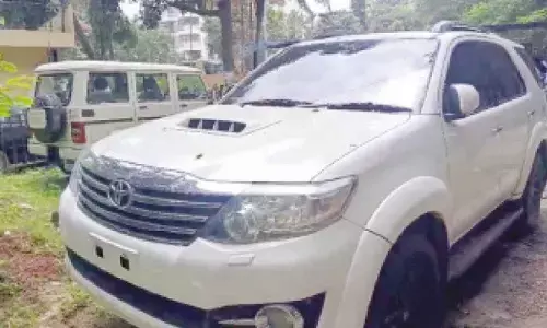 Fake number plate car near Dks residence traced to former MLA Manjunath