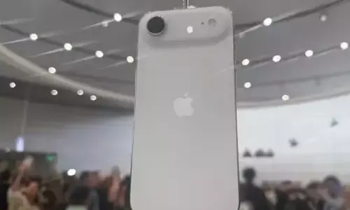 iPhone Air First Impressions: Apple’s Slimmest iPhone Balances Style, Power, and Bold Choices