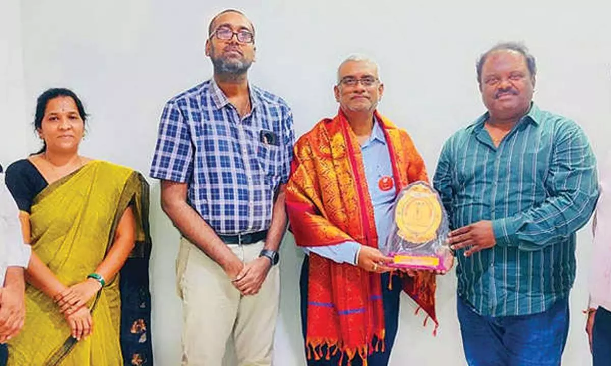 SBIT hosts LinkedIn awareness prog for freshers