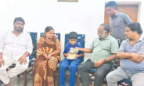 Jagga Reddy clears Rs 7.5L debt of young blind singer’s parents