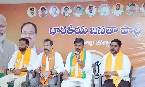 Wheels of ‘Sarathyam’ yatra reach Vizag