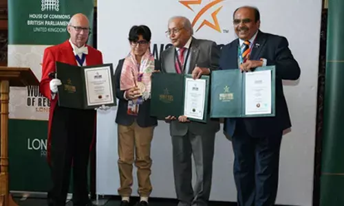 Chandrababu Naidu congratulates grandson on receiving chess award