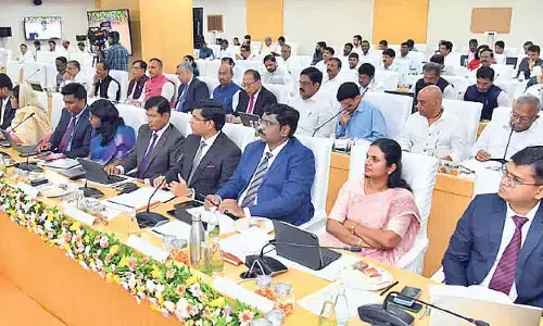 Regions must compete for development, says CM