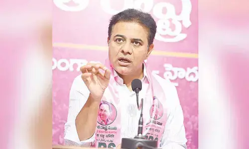 KTR slams Congress over fee reimbursement dues, urea crisis KTR slams Congress over fee reimbursement dues, urea crisis