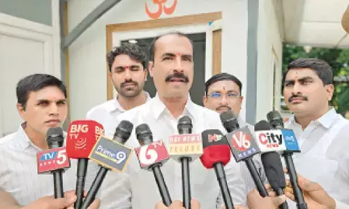 Govt must clarify on closure of Vemulawada Rajanna Temple