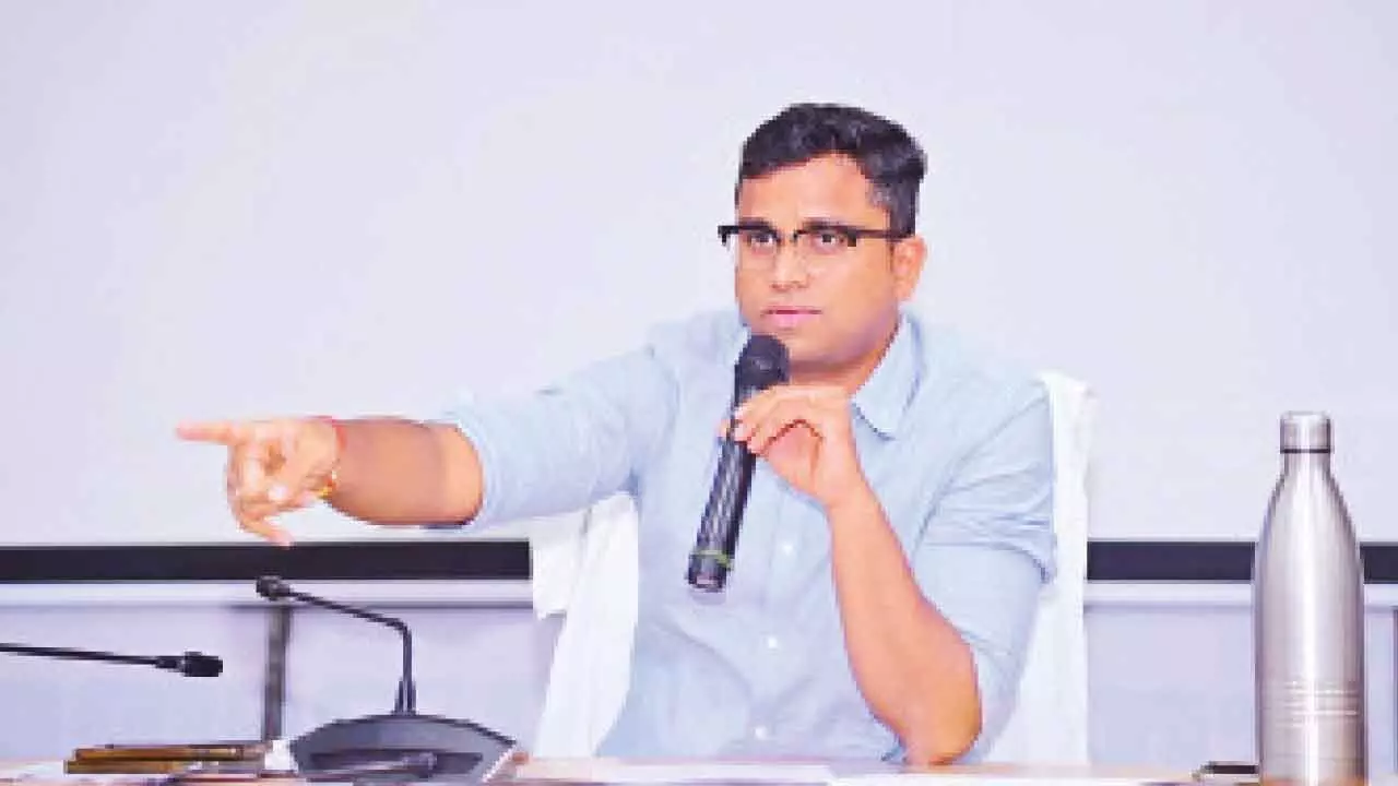 Aarogyasri Trust makes last-ditch effort to avert stir by pvt hospitals Aarogyasri Trust makes last-ditch effort to avert stir by pvt hospitals