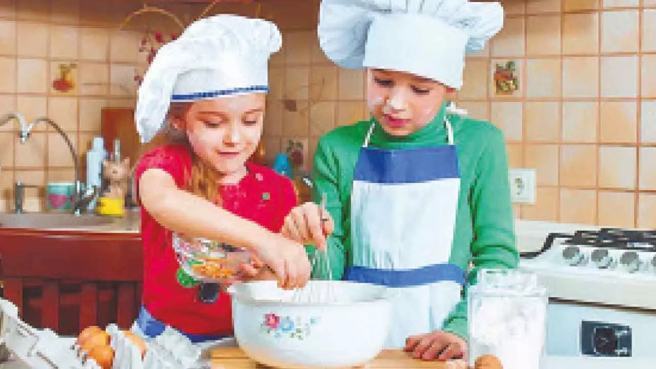 Teaching children about practical skills through kitchen activities Teaching children about practical skills through kitchen activities