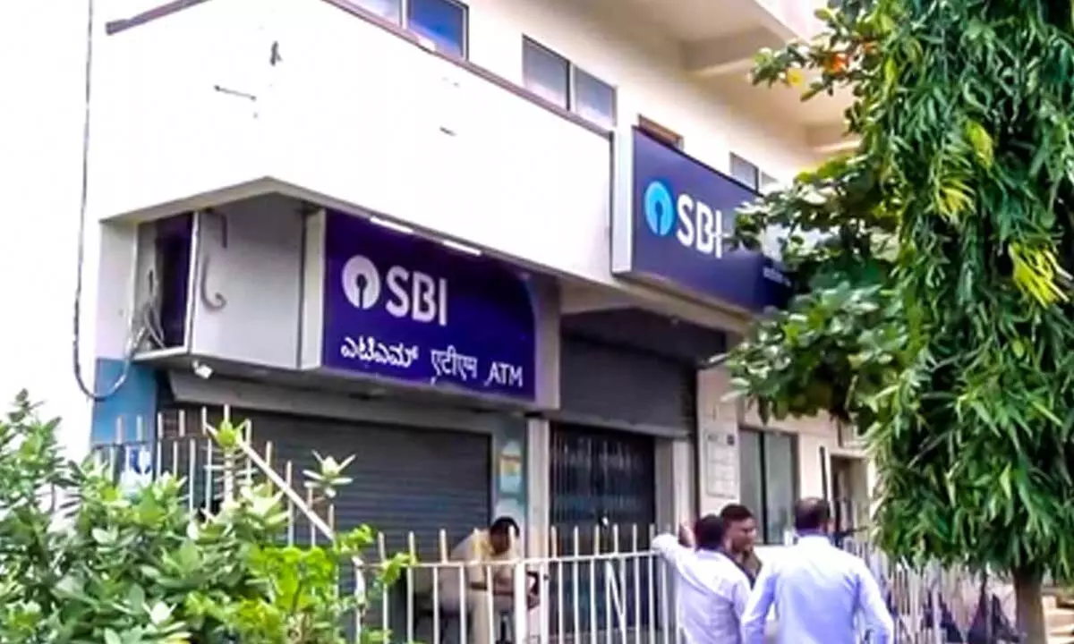 Daylight bank robbery in Ktaka raises concerns, Siddaramaiah insists on preventive measures