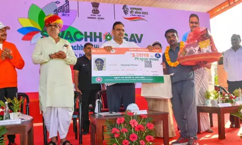 Rajasthan CM extends birthday wishes to PM Modi, launches Swachhata Hi Seva Abhiyan