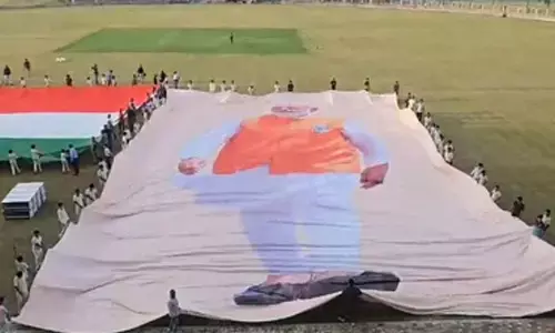 Gujarat: A giant poster and huge Tricolour to celebrate PM Modis birthday in Surat