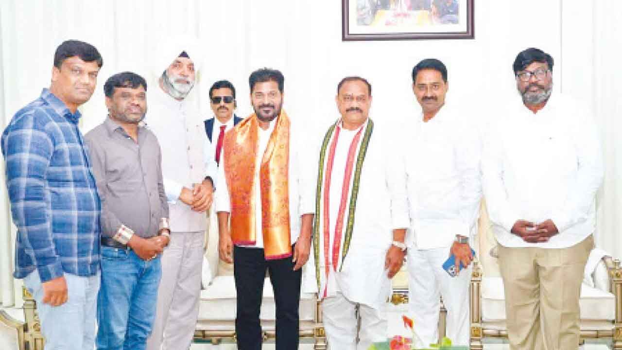 Telangana CM Pushes Hyderabad Ring Road Project
