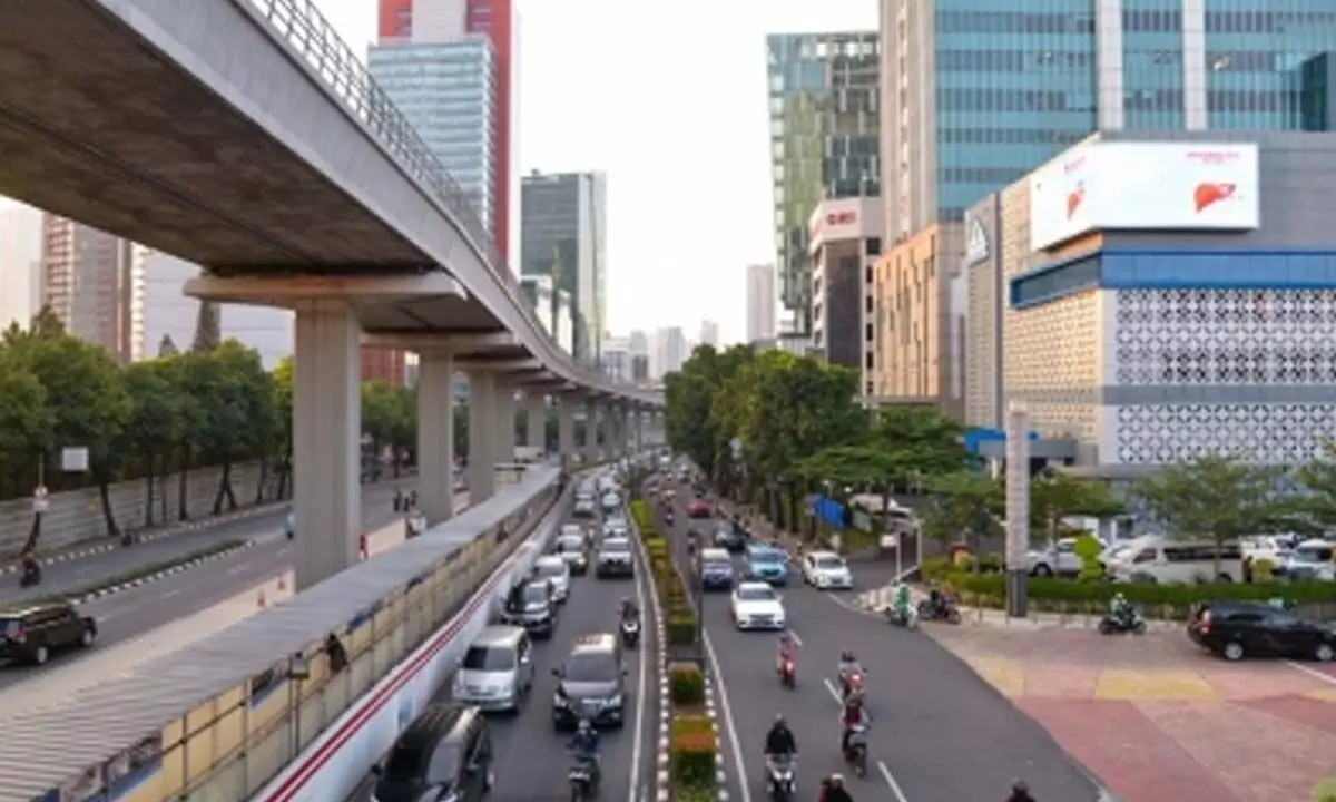 Indonesia grapples with fuel shortages at private stations, public voices concern Indonesia grapples with fuel shortages at private stations, public voices concern