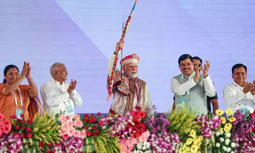 Swadeshi spirit soars as PM unveils largest Textile Park