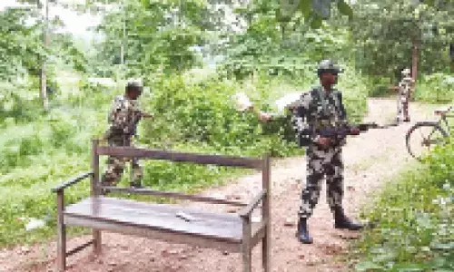 2 women Naxalites killed in encounter in Gadchiroli