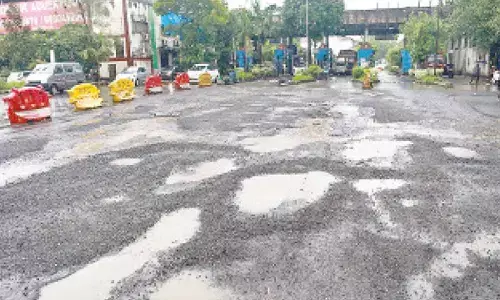 Deputy CM gives final deadline to contractors for pothole repairs